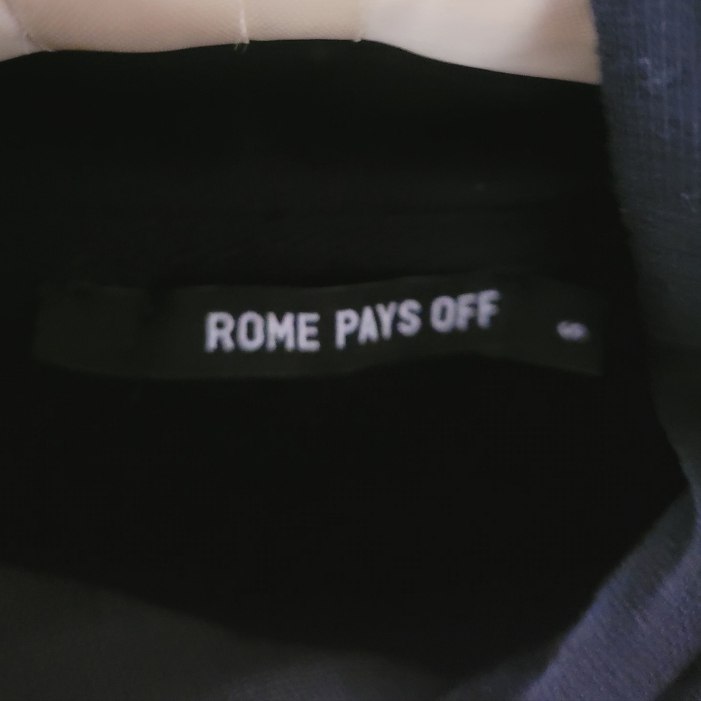 Rome Pays Off Mens Or Womens Black Track, Jogging Suit. Small.